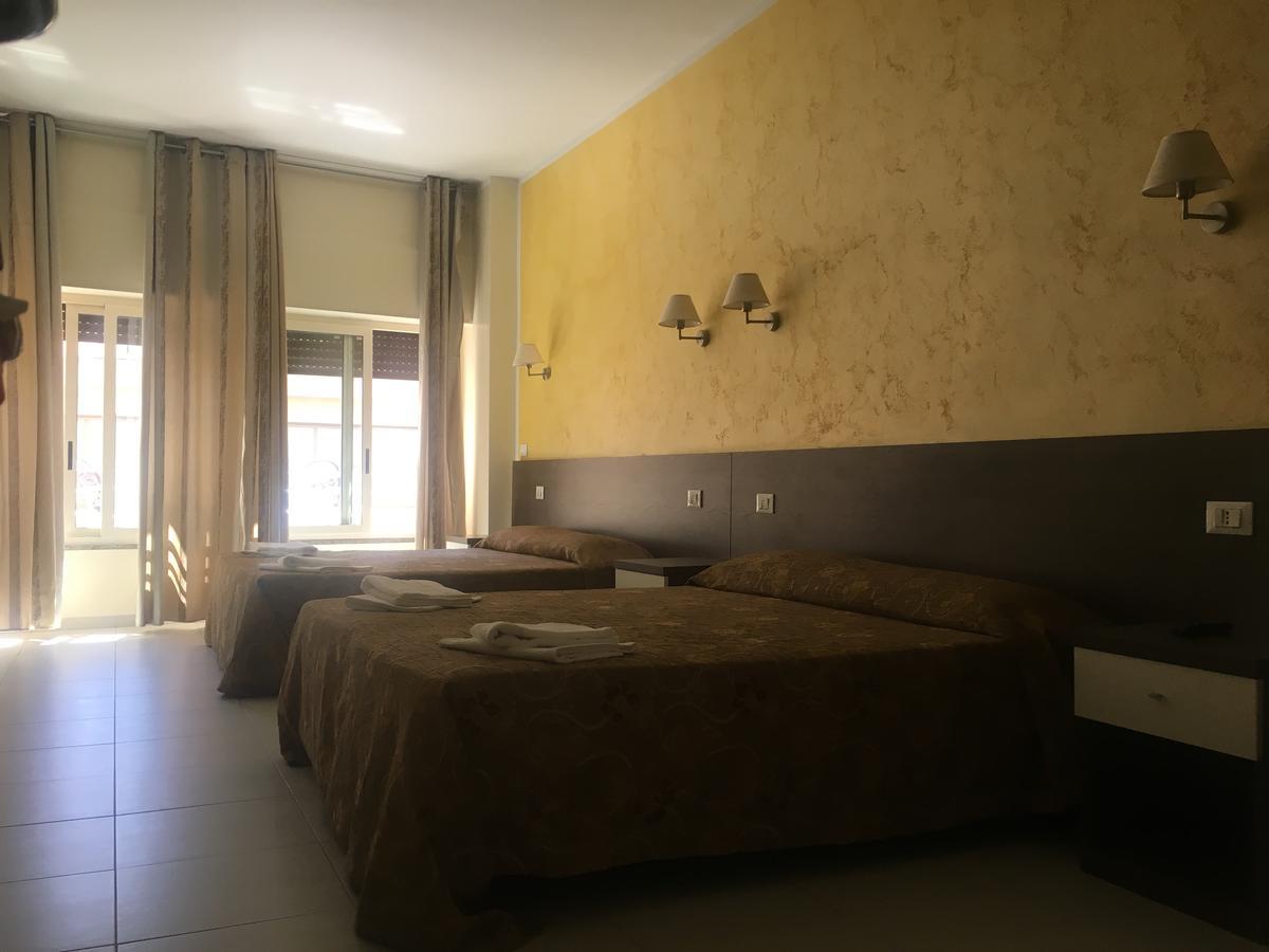 Tiburtina Hotel Holiday Ρώμη Εξωτερικό φωτογραφία